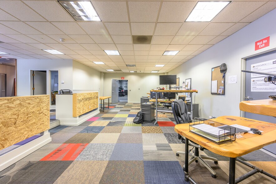 More Photos Of 2014 SE 9th Ave, Portland Warehouse For Sale