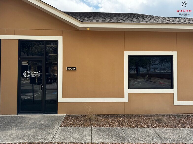 Primary Photo Of 113 Falls Ct, Boerne Medical For Lease