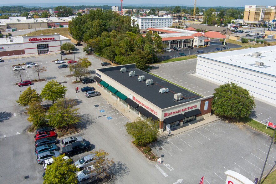 More Photos Of 2271 Gunbarrel Rd, Chattanooga Unknown For Lease