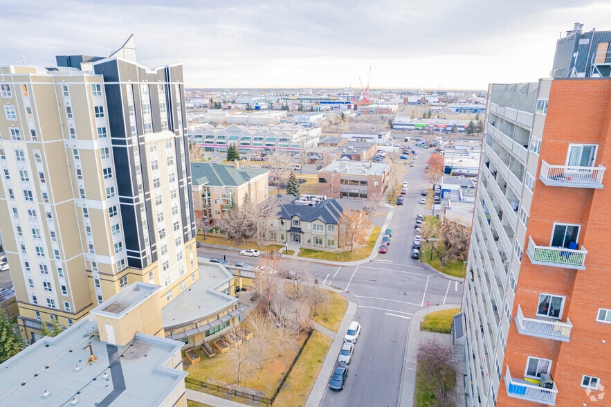 More Photos Of 5740 2nd St SW, Calgary Office For Sale