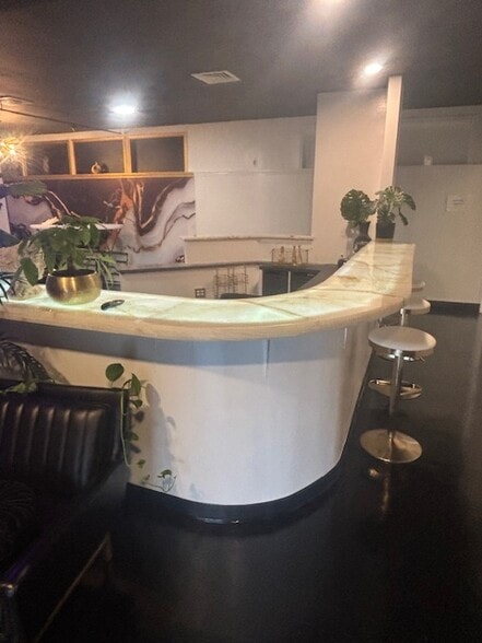 More Photos Of 6430 Tacoma Mall Blvd, Tacoma Storefront Retail Office For Lease