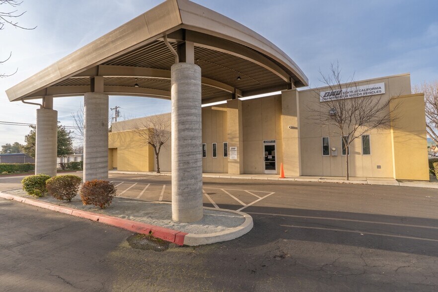 More Photos Of 406 E Elm Ave, Coalinga Office For Sale