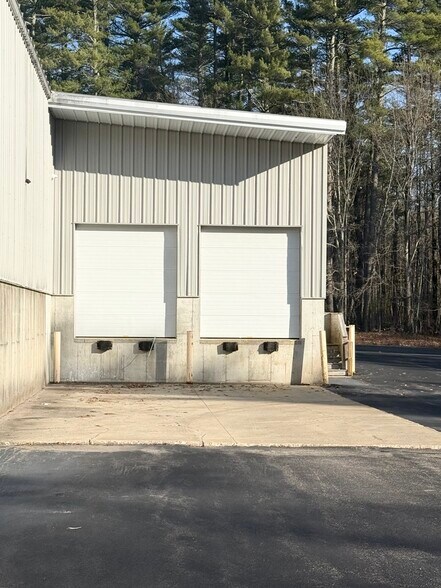 More Photos Of 411 Rt-108, Somersworth Freestanding For Sale