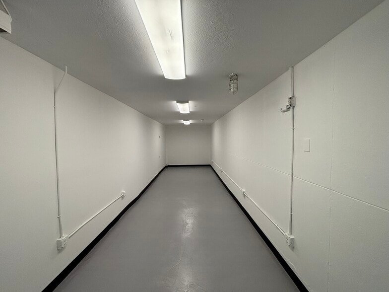 More Photos Of 11601 Whittier Blvd, Whittier Auto Dealership For Sale