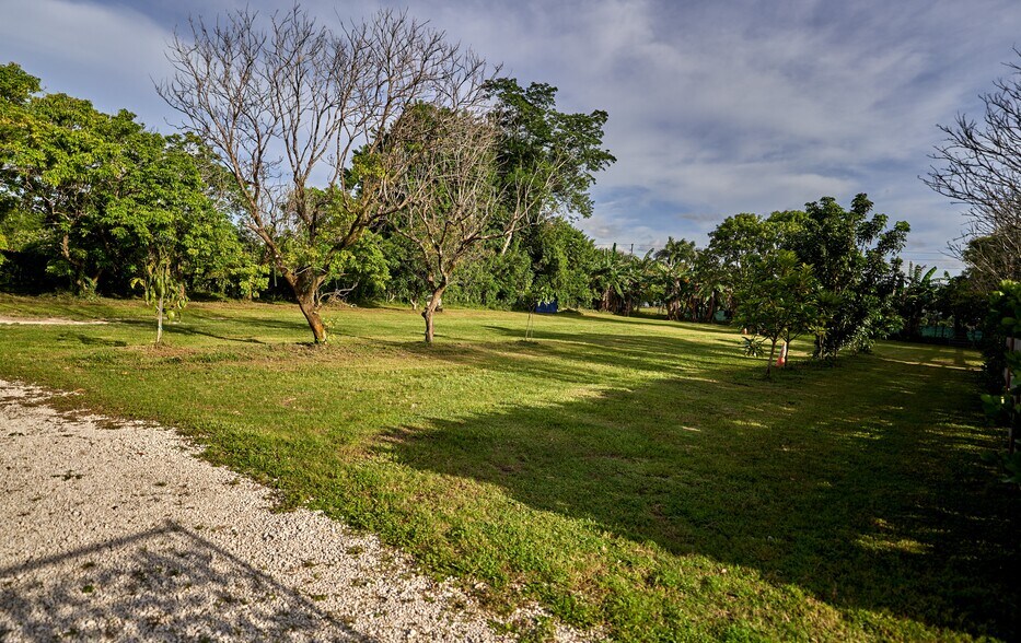 More Photos Of 19050 SW 194th Ave, Miami Specialty For Sale