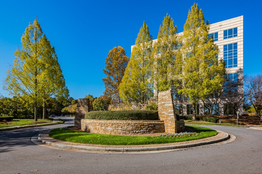 More Photos Of 11605 Haynes Bridge Rd, Alpharetta Office For Lease