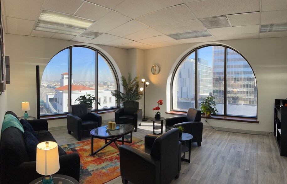 More Photos Of 416 N Stanton St, El Paso Office For Lease