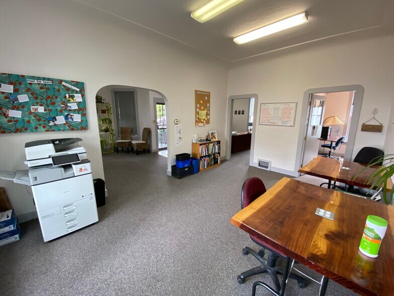 More Photos Of 100 Vine St, Reno Office For Lease