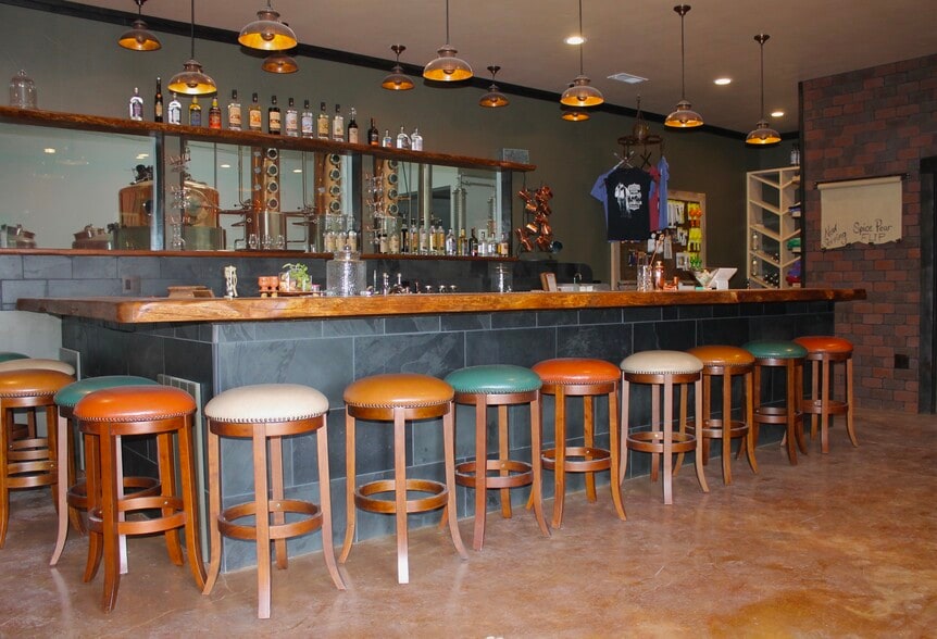 More Photos Of 27489 US Highway 70, Glencoe Showroom For Sale