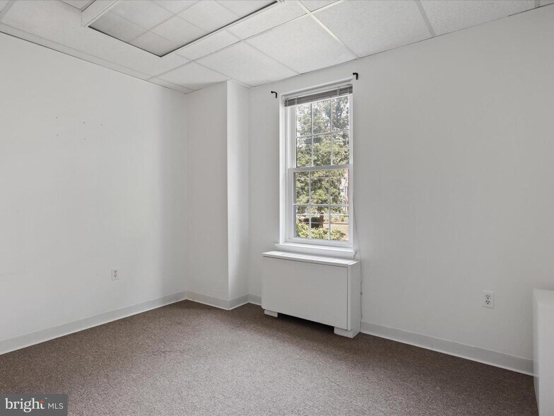 More Photos Of 313 Park Ave, Falls Church Medical For Sale