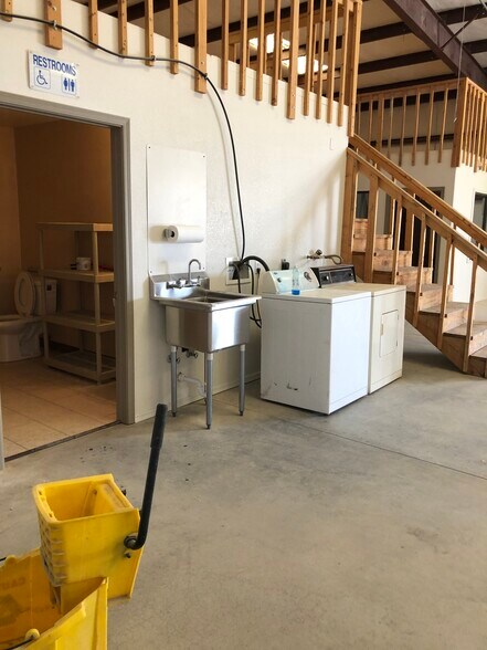 More Photos Of 5147 S Huntington Rd, Fort Mohave Industrial For Lease