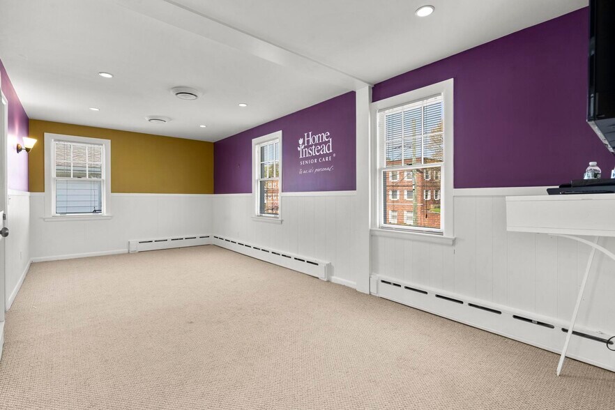 More Photos Of 158 East Ave, Norwalk Office For Lease