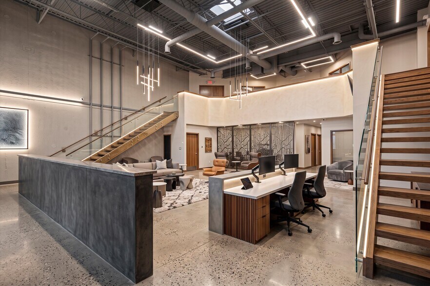 More Photos Of 10410 163rd Pl, Orland Park Manufacturing For Sale
