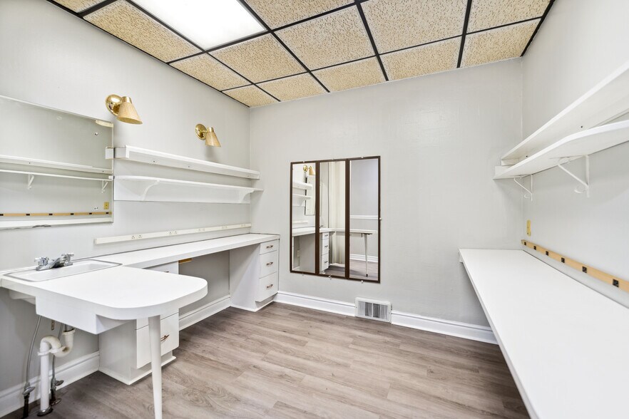 More Photos Of 314-316 W Main St, Monongahela Storefront Retail Office For Sale