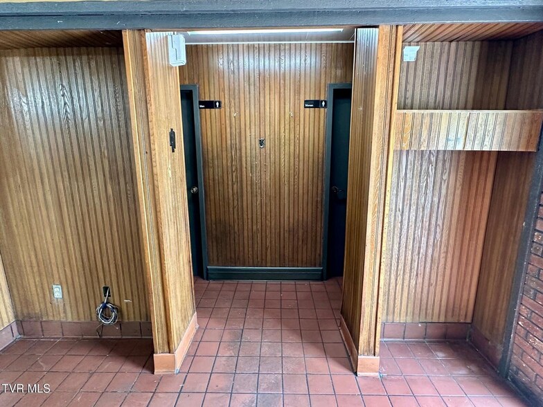 More Photos Of 920 E 5th St N, Big Stone Gap Restaurant For Sale