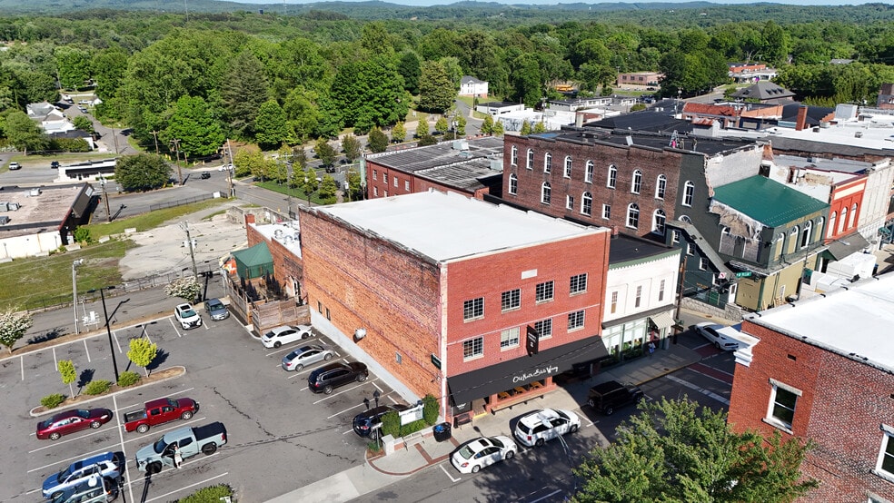 More Photos Of 308 N Main St, Mount Airy Storefront Retail Office For Sale
