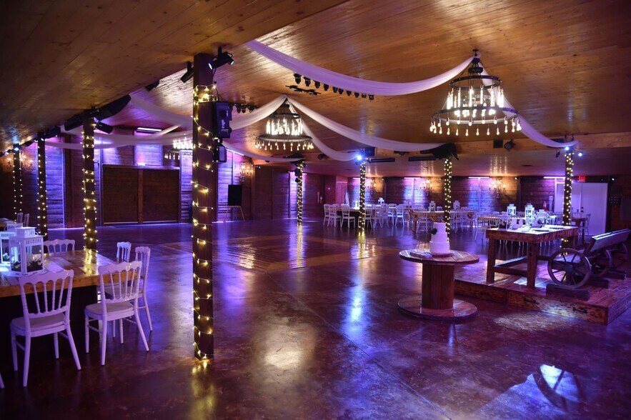 More Photos Of 13980 232nd St, Miami Lodge Meeting Hall For Sale