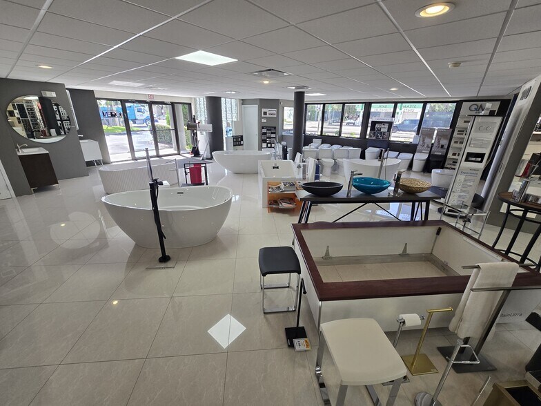 More Photos Of 1583 E Oakland Park Blvd, Oakland Park Freestanding For Sale