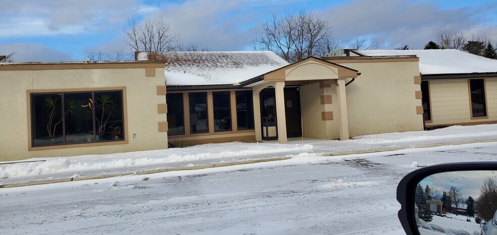 More Photos Of 8600 Sheridan Dr, Buffalo Office Residential For Lease