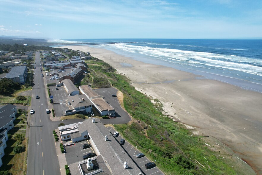 More Photos Of 536-614 SW Elizabeth St, Newport Hotel For Sale