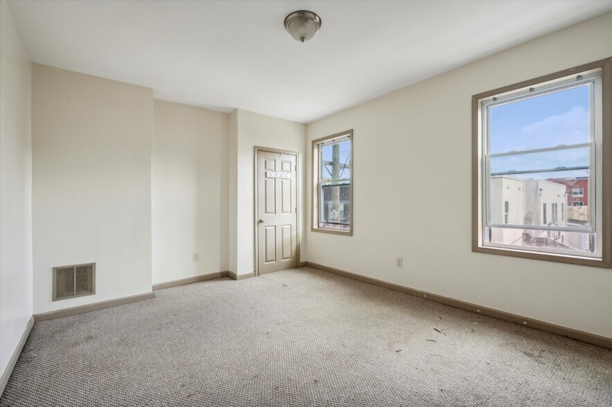 More Photos Of 1632 N Willington St, Philadelphia Office Residential For Lease