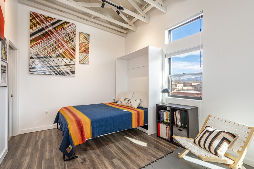 More Photos Of 1109 Paseo Corazon, Santa Fe Flex For Sale