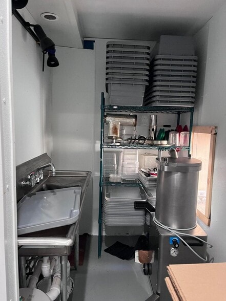 More Photos Of 18 Village Green Way, Southwest Harbor Restaurant For Lease