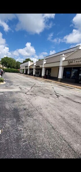 More Photos Of 7034-7166 Beracasa Way, Boca Raton General Retail For Lease