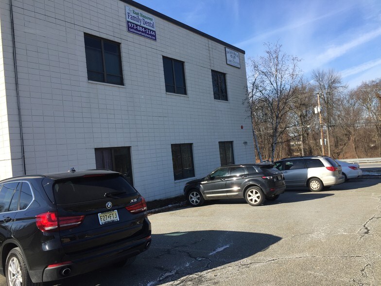 More Photos Of 49 Ridgedale Ave, East Hanover Office For Sale