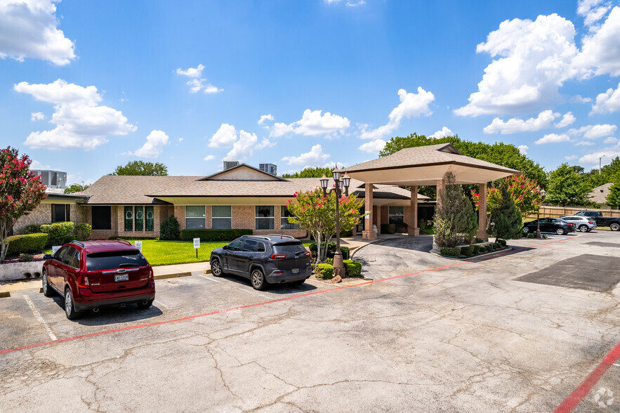 Primary Photo Of 2229 N Carroll Blvd, Denton Skilled Nursing Facility For Sale