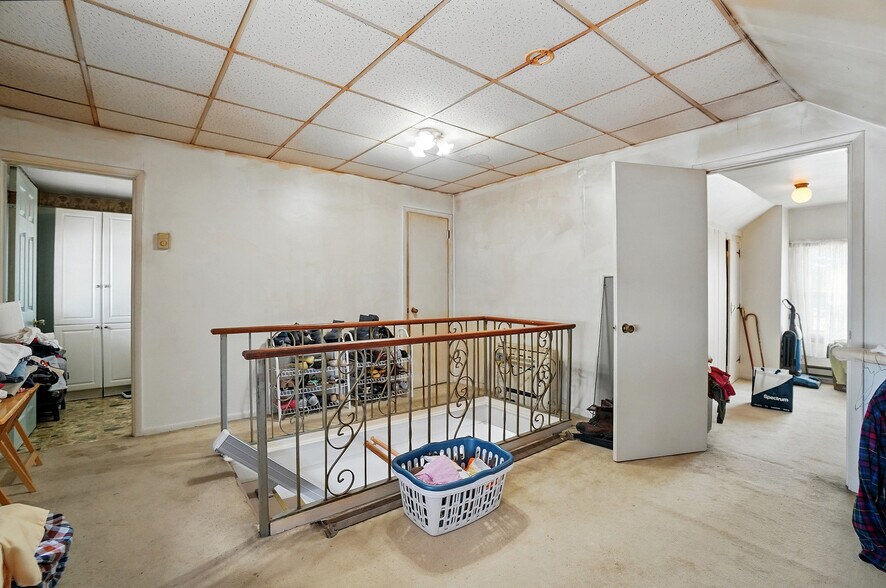 More Photos Of 1056 US-68, Xenia Garden Center For Sale