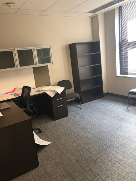 More Photos Of 22 N Front St, Memphis Office For Lease