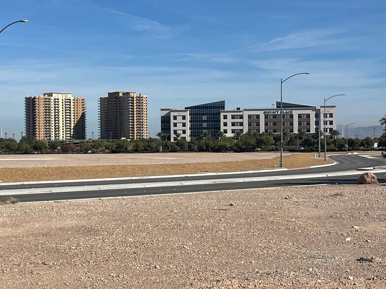 More Photos Of 8359 Dean Martin Dr, Las Vegas Land For Sale