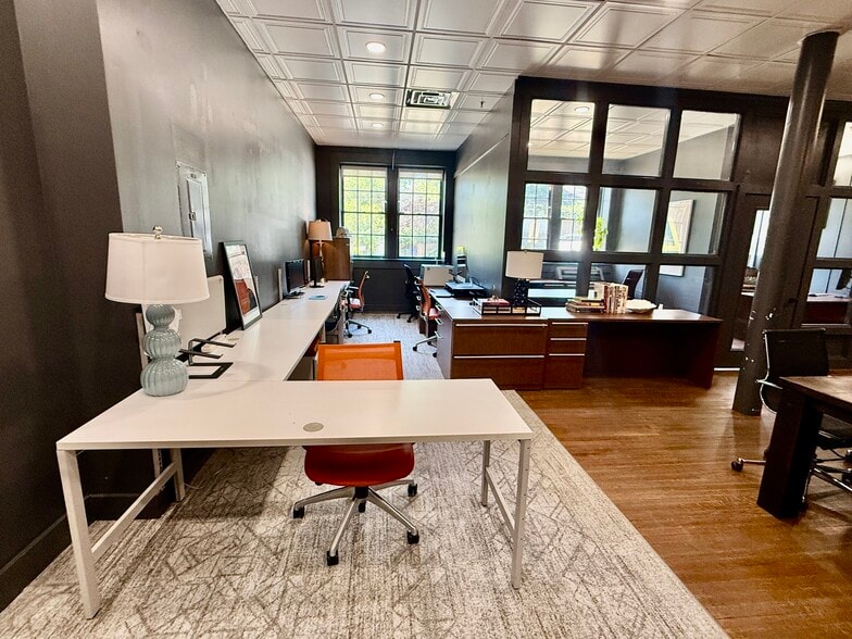 More Photos Of 675 Seminole Ave NE, Atlanta Office For Sale