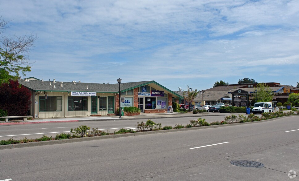 Primary Photo Of 502-518 Tamalpais Dr, Corte Madera Unknown For Lease