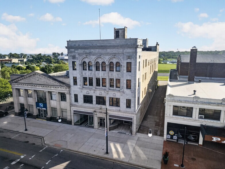 More Photos Of 573-577 Broadway, Lorain Storefront Retail Residential For Sale