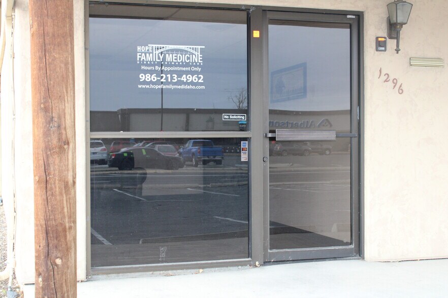 More Photos Of 1286-1296 Addison Ave E, Twin Falls Storefront Retail Office For Lease