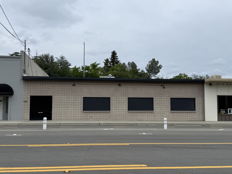 Primary Photo Of 840-844 Butte St, Redding Office For Lease