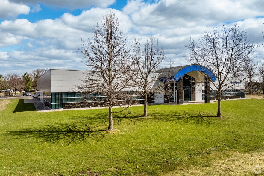 More Photos Of 4664 Campus Dr, Kalamazoo Office For Lease