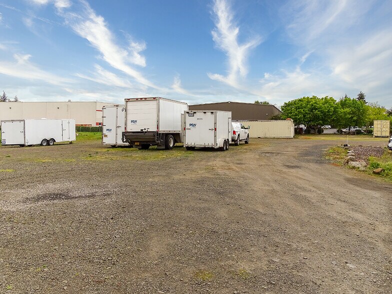 More Photos Of 19730 SW Cipole Rd, Tualatin Warehouse For Lease