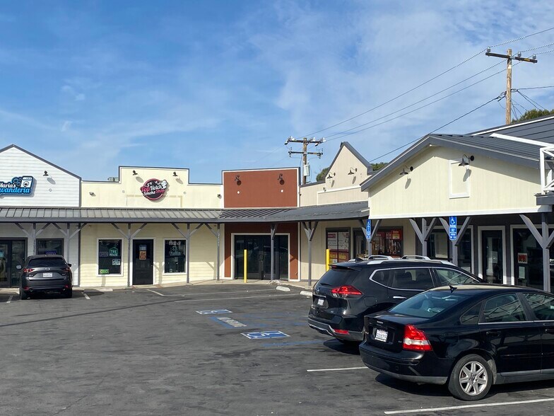 More Photos Of 24048 Newhall Ave, Newhall Storefront Retail Office For Lease