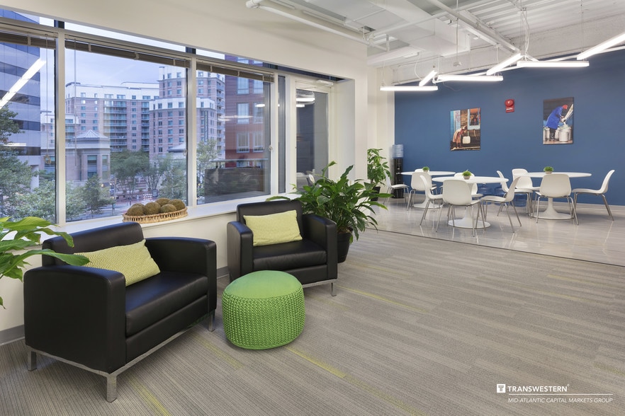 More Photos Of 7514 Wisconsin Ave, Bethesda Office For Lease