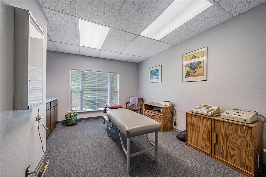 More Photos Of 40 S 6th Ave, Brighton Medical For Lease