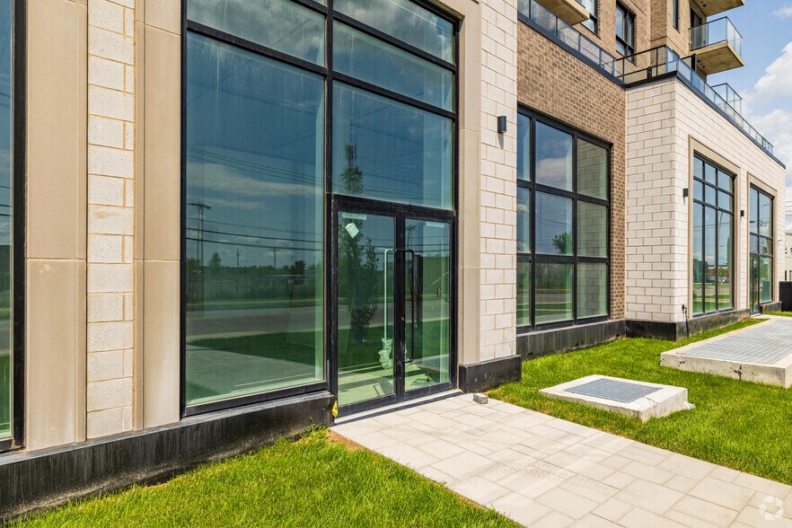 More Photos Of 1433 Av De La Gare, Mascouche Apartments For Lease