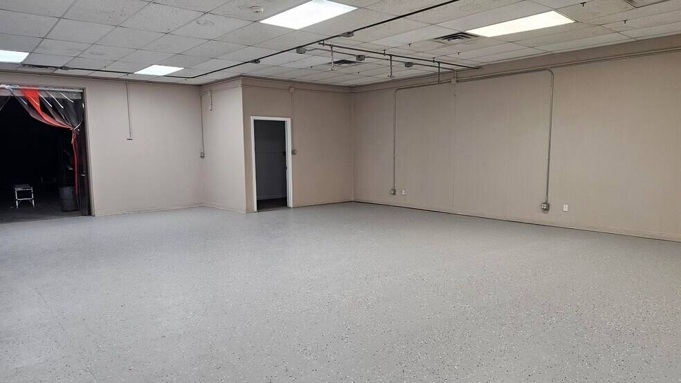 More Photos Of 3007 S Alpine Rd, Rockford Industrial For Lease