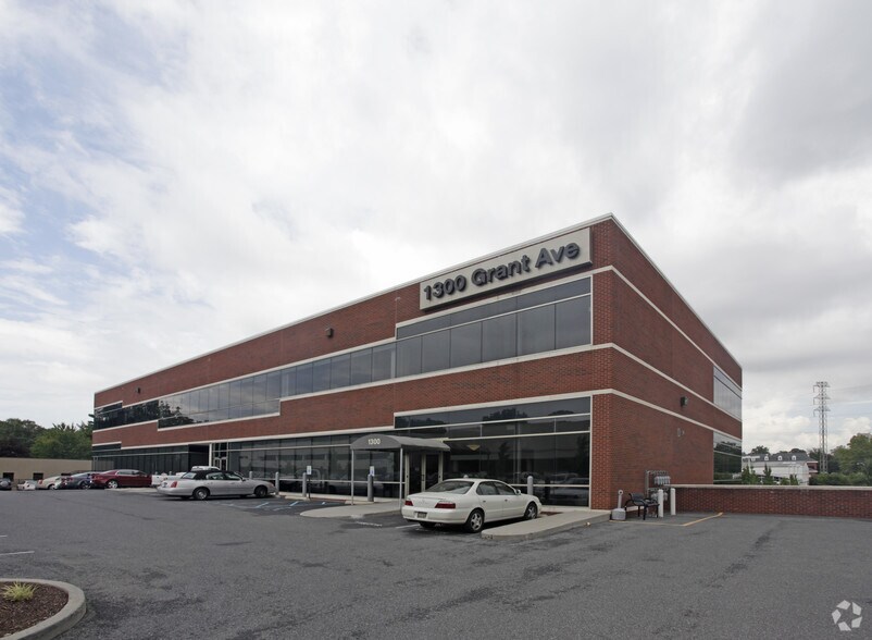 More Photos Of 1300 N Grant Ave, Wilmington Office For Sale