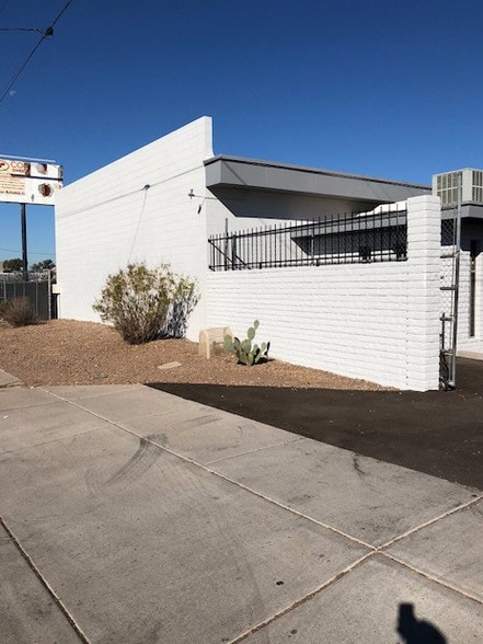 More Photos Of 1930 W Durango St, Phoenix Distribution For Lease