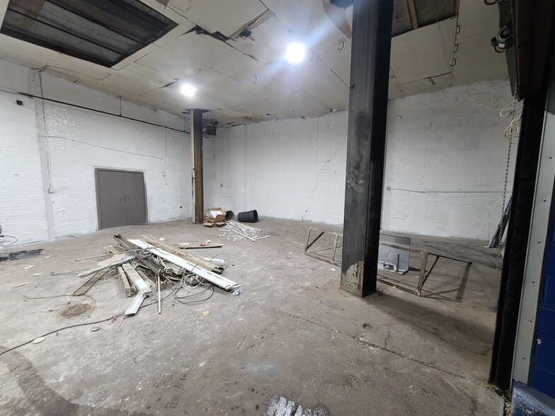 More Photos Of 286-294 Hamilton Ave, Brooklyn Warehouse For Lease