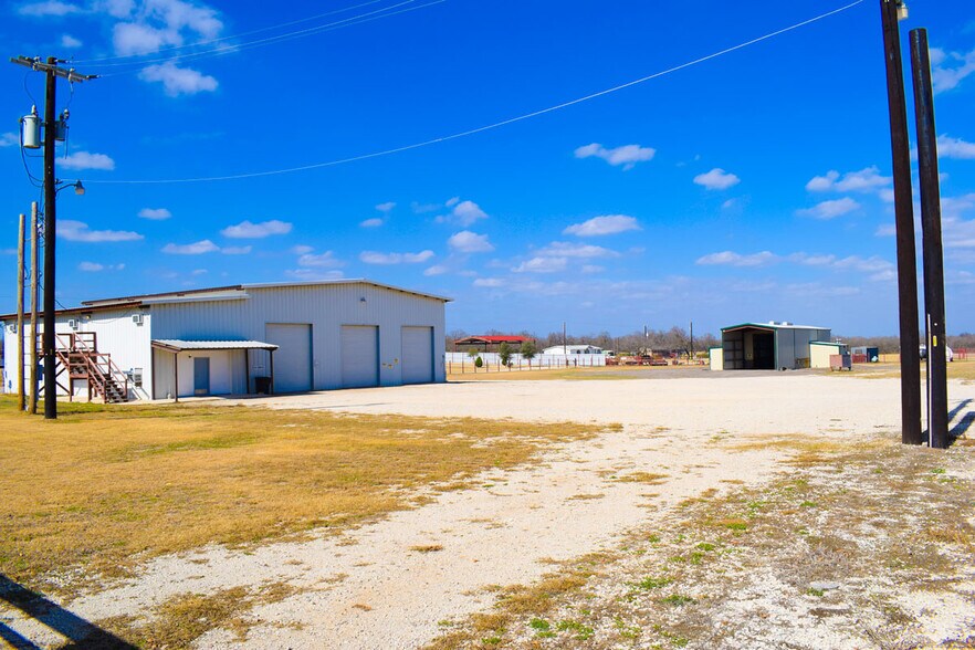 More Photos Of 4515 Smith Rd, Von Ormy Truck Terminal For Lease