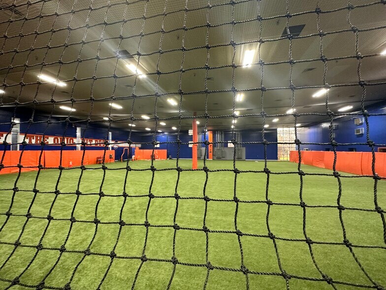 More Photos Of 7007 Discovery Blvd, Dublin Office For Sale